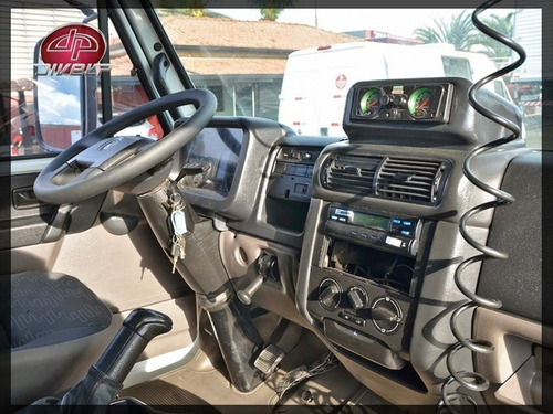 Imagem 10 de 15 de Vw Delivery 10.160 Drc 4x2 Com Baú 2018
