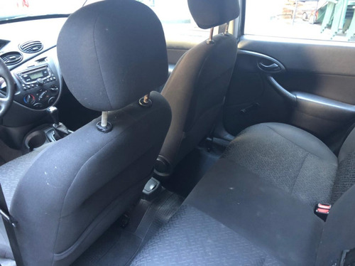Ford Focus 1.6 Ambiente Mp3