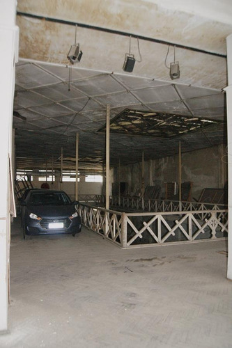 Tres Padrones: Parking, Local Y Apartamento