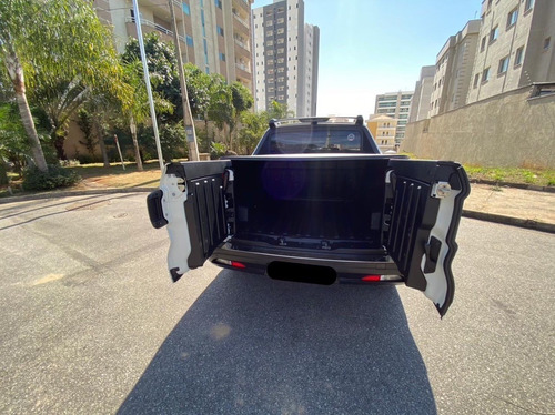 Imagem 14 de 15 de Fiat Toro 2018 2.4 16v Freedom Flex 4x2 Aut. 4p