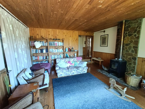 Casa En Venta De 3 Dorm. En Olmué