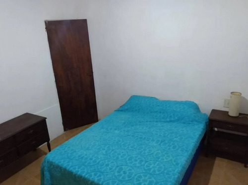 Imagen 11 de 17 de Casa Tres Dormitorios Con Piscina