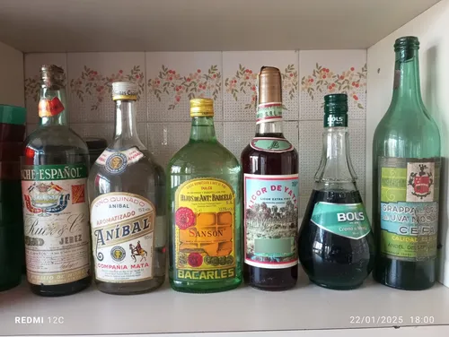 comprar Conjunto Diversas  Botellas Alcohólicas Antiguas Sin Abrir