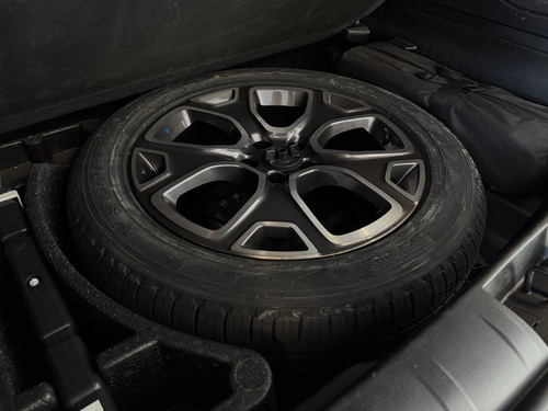 Jeep Renegade 1.8 Longitude 4x2 Flex 16V Aut.