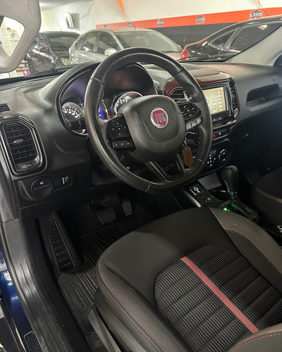 Fiat Toro 1.8 16v Freedom Flex 4x2 Aut. 4p