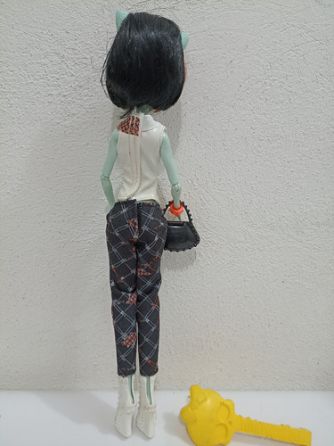 Monster High Scarah Screams Freaky Fusion Monster High Matte (Usado)