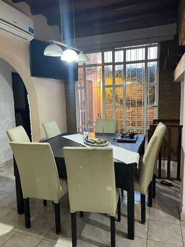 Casa En Venta En De Vicenzo Grande, Del Viso, Pilar