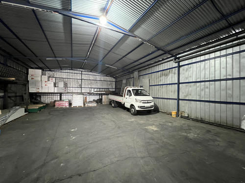 Arriendo Bodega Centrica, 341m2, Con Patente Definitiva.