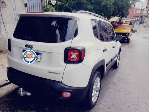 Imagem 4 de 8 de Jeep Renegade 2018