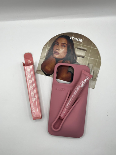 Rhode Lip Case ( Lip + Case ) Color Ribbon Rosa Iphone 15 Promax