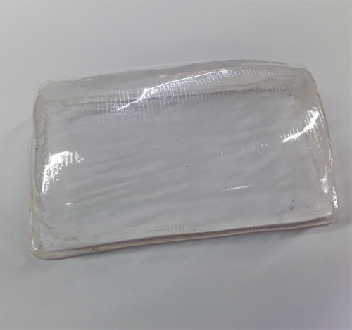 Imagen 1 de 3 de Plastico De Semioptica De Suzuki Alto Año 1996-2000