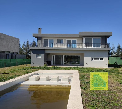 Casa En Venta En Carlos Spegazzini