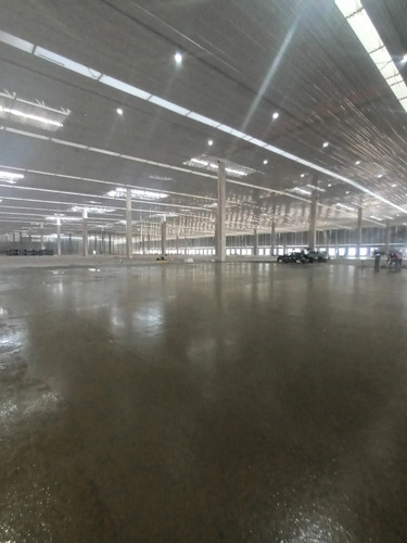 Arriendo De Bodega 5000 M² En Condominio En Lo Espejo