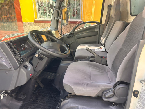Camión Isuzu Elf 400 K Cilindros Tdi Caja Seca Modelo 2018