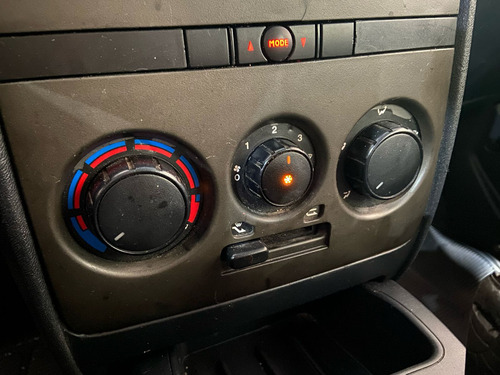 Fiat Idea Idea Adventure 1.8 16V Dualogic (Flex)
