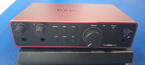 Focusrite Scarlett 2i2 De 4ta Generación