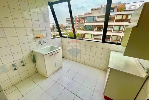 Depto En Venta Plaza Las Lilas, 3d Y 3b