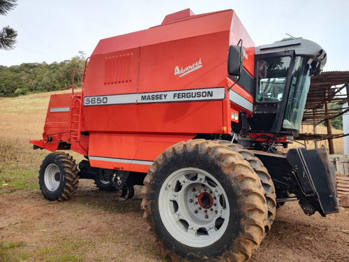 Colheitadeira Massey Ferguson 5650 Ano 2007