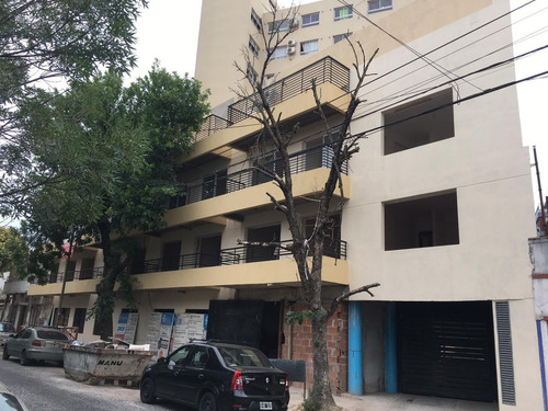 Imagen 4 de 10 de Amplio 2 Ambientes A Estrenar A Metros De Juan B Justo