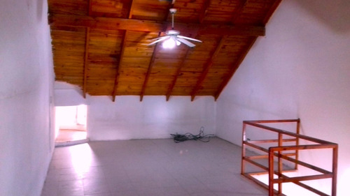 Imagen 19 de 25 de Triplex 4 Amb Con Patio/jardin Y Cochera. Muy Buena Ubicacion