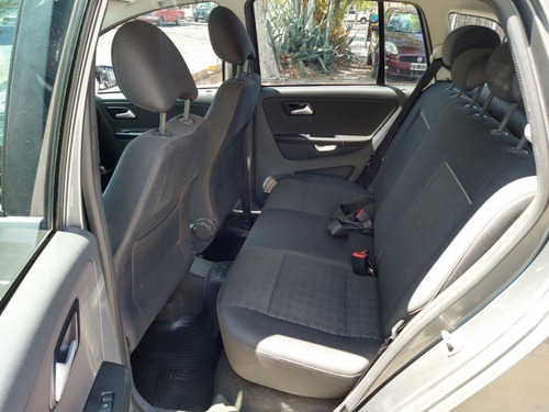 Imagen 10 de 10 de Volkswagen Suran 1.6 Trendline 2015