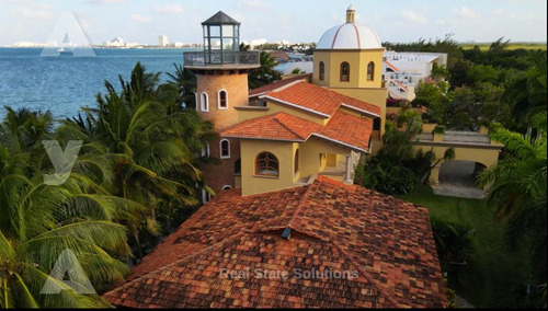 Casa En Venta, Lujo En Ocean Front, 7 Recámaras, 2 Piscinas, Zona Hotelera, Cancún