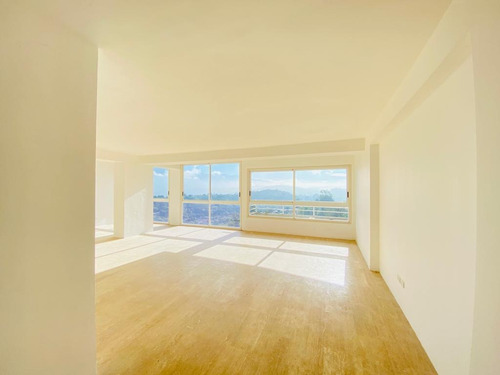 Imagen 3 de 18 de Venta Penthouse A Estrenar En Lomas Del Sol J24
