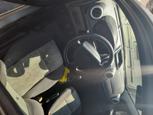 Ford Fiesta Sedan