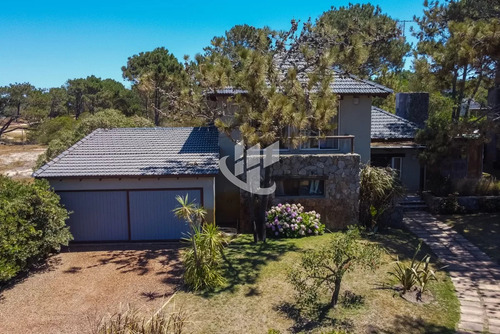 Venta, Casa, 4 Dormitorios, Arenas De Jose Ignacio.