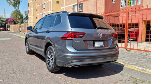 Volkswagen Tiguan Comfortline 7 asientos, 3 filas