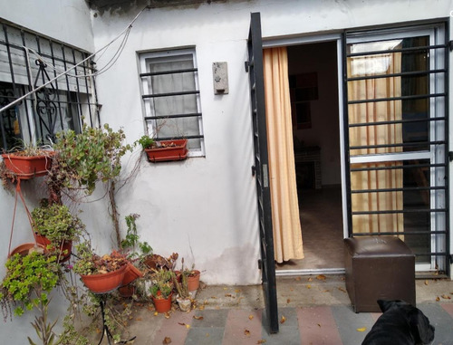 Casa En Venta - 3 Dormitorios 2 Baños - Cochera - 450mts2 - Ringuelet