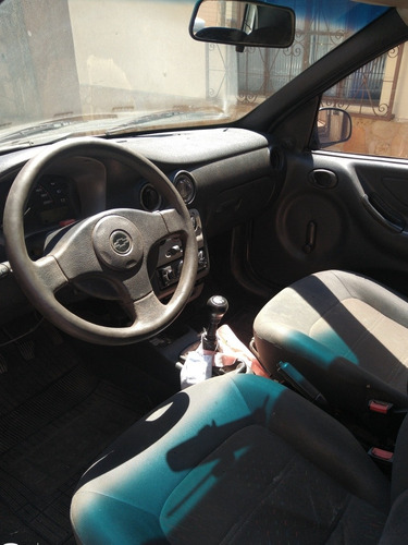 Chevrolet Celta 2003 1.0 3p Basico