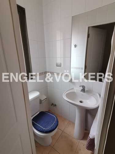 Casa En Sector Residencial A Excelente Valor