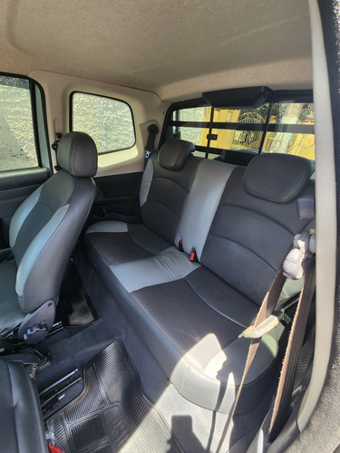 Fiat Strada 1.8 16v Adventure Cab. Dupla Flex 2p