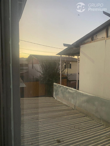 Casa En Venta De 3 Dorm 1b. En Pudahuel