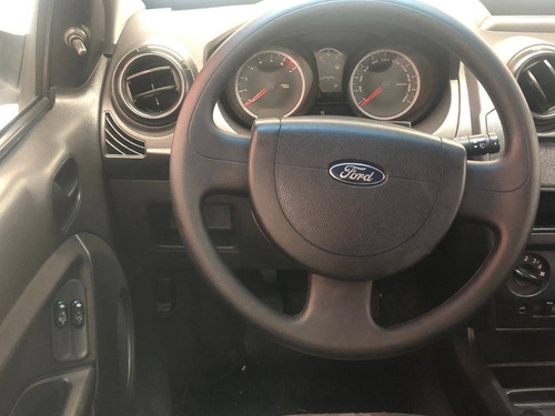 Ford Fiesta 1.6 Mpi Hatch 8v Flex 4p Manual