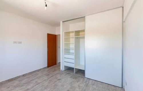 Imagen 8 de 13 de Departamento En Venta, Moron, Cochera Y Baulera 2 Ambientes A Estrenar