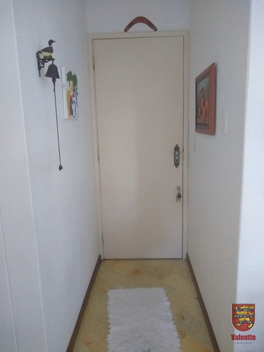 Imagem 2 de 15 de Apartamento - Coqueiros - Ref: 2760 - V-2760