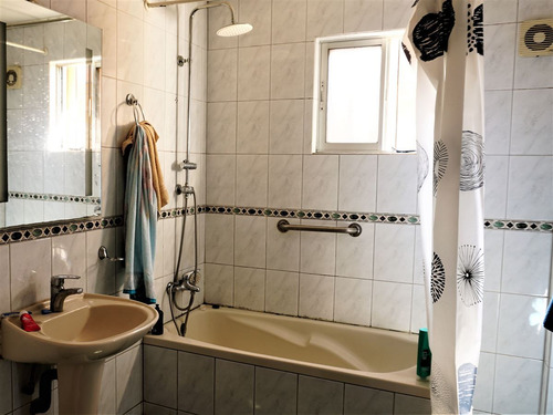 Casa En Venta De 4d 3b, En La Calera. Región De Valparaíso.