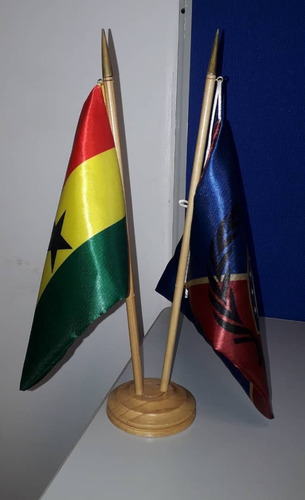 Banderas Para Escritorios Y Estandares Personalizados 22x18