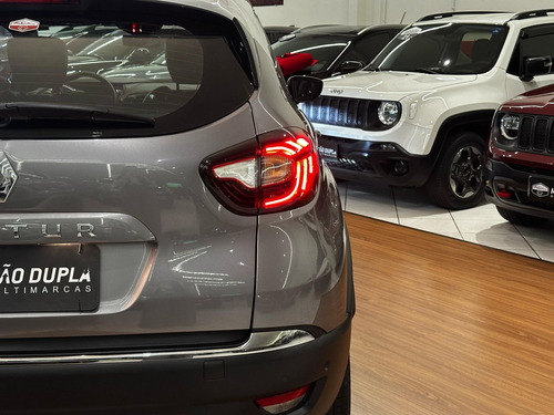 Renault Captur Iconic 1.3 TB 16V Flex 5p Aut.