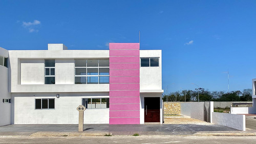 Casa Estilo Moderno En Venta Y Renta En Conkal, Mérida
