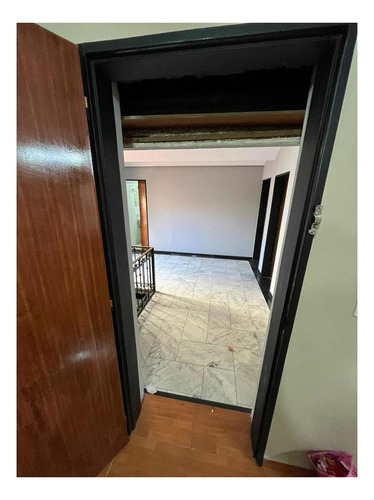 Imagen 20 de 29 de Casa En Venta - 6 Dormitorios 5 Baños - 300mts2 - Tablada