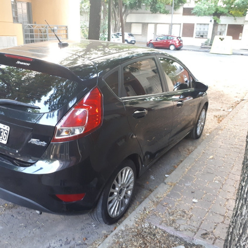 Ford Fiesta Kinetic Design 1.6 Sedan Se Plus 120cv 2014