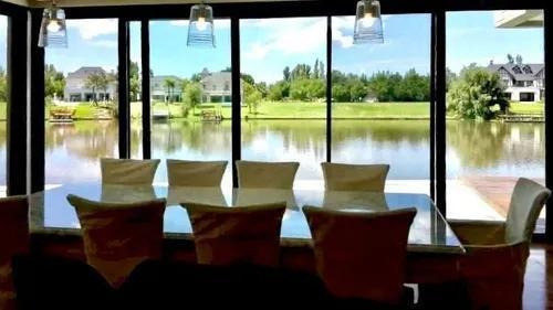Imagen 8 de 11 de Casa En Venta En Santa Catalina Con Salida Al Río. 8 Ambientes. Villanueva Tigre