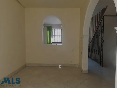 Buena Ubicación(mls#253704)