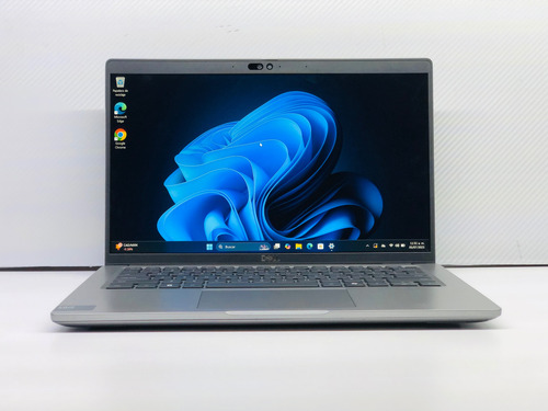 Dell Latitude 5450, Intel Core Ultra 7, 16 Gb Ram, 512 Gb Gris (Reacondicionado)