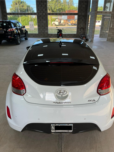 Hyundai Veloster 1.6 130cv At