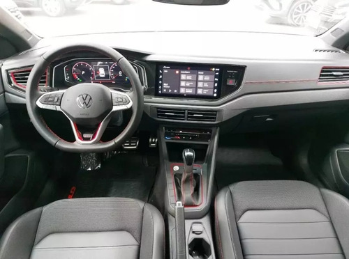 Volkswagen Polo GTS 250 TSI AT