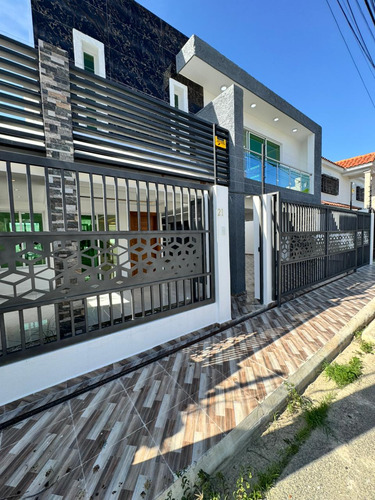 Vendo Hermosa Casa Prox. A La Ecológica